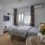 Lägenhet Kaan Podgorica