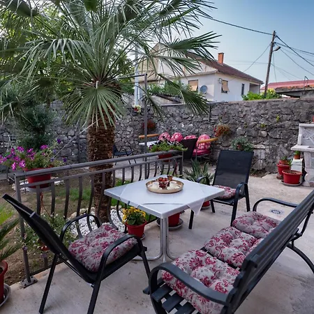 Kaan Apartment